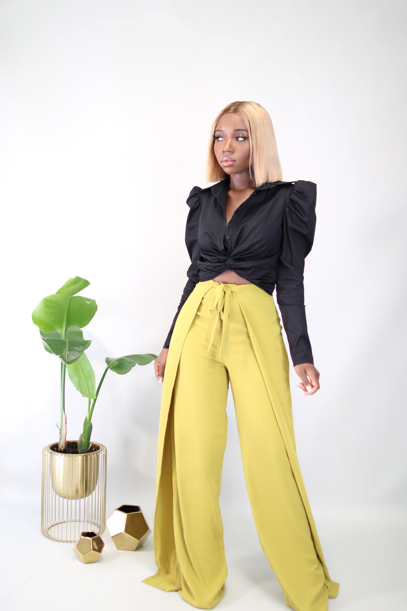 Megan Cropped Twist Front Shirt- Black