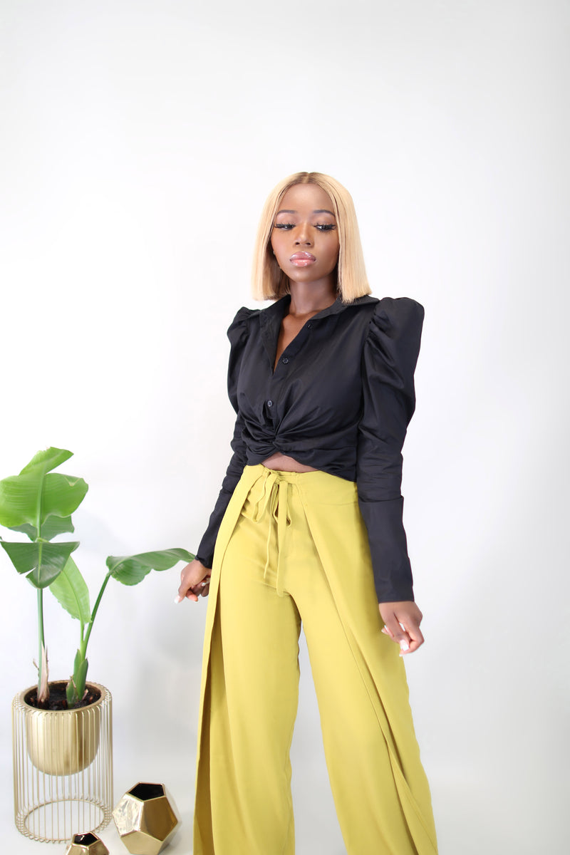 Megan Cropped Twist Front Shirt- Black