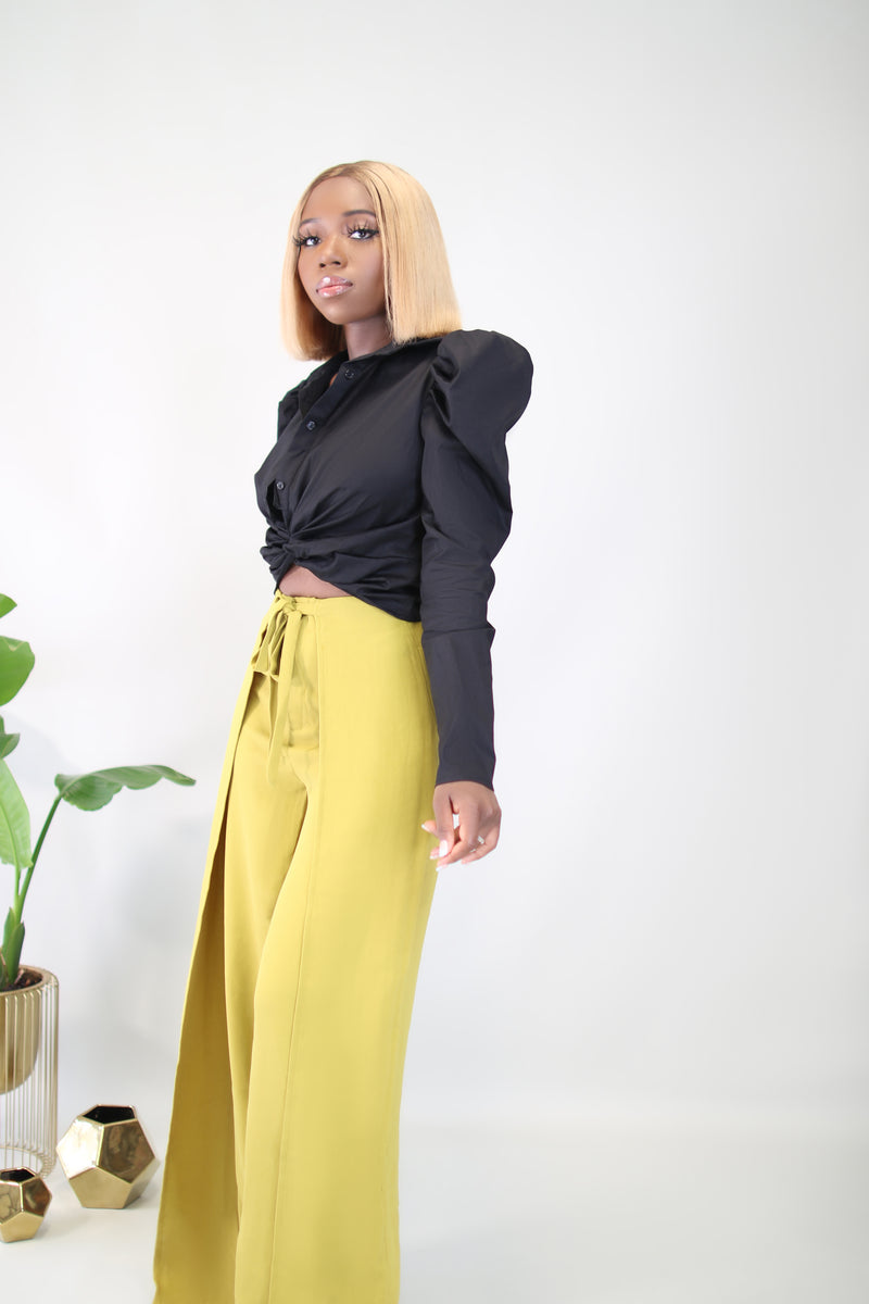 Megan Cropped Twist Front Shirt- Black